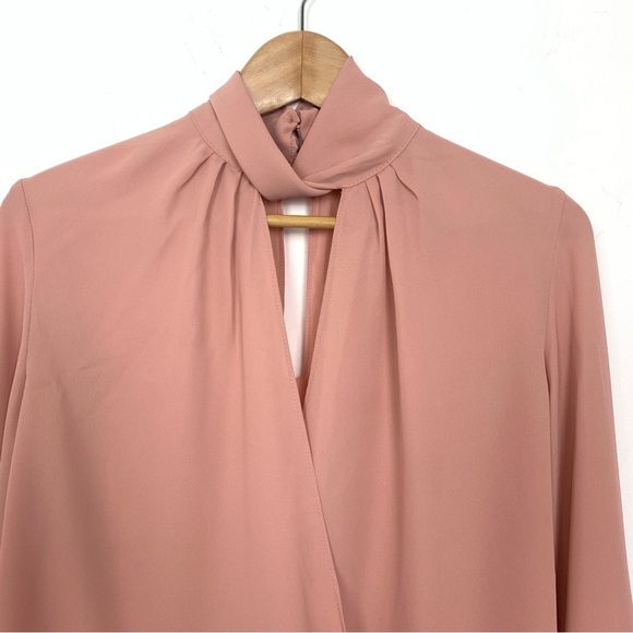 NWT Lulus High Neck Draped Blouse - Picture 3 of 8